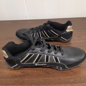 Champion womans sports shoe